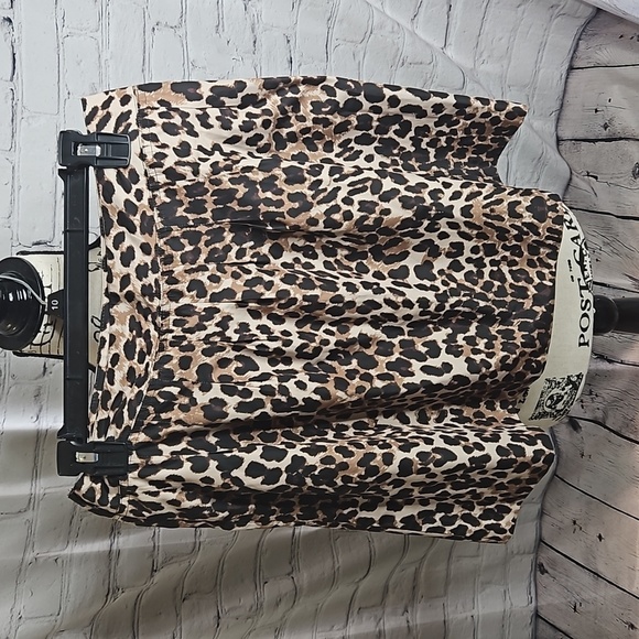 New York Leopard Print Mini Skirt Size 4 NWT - Picture 2 of 7